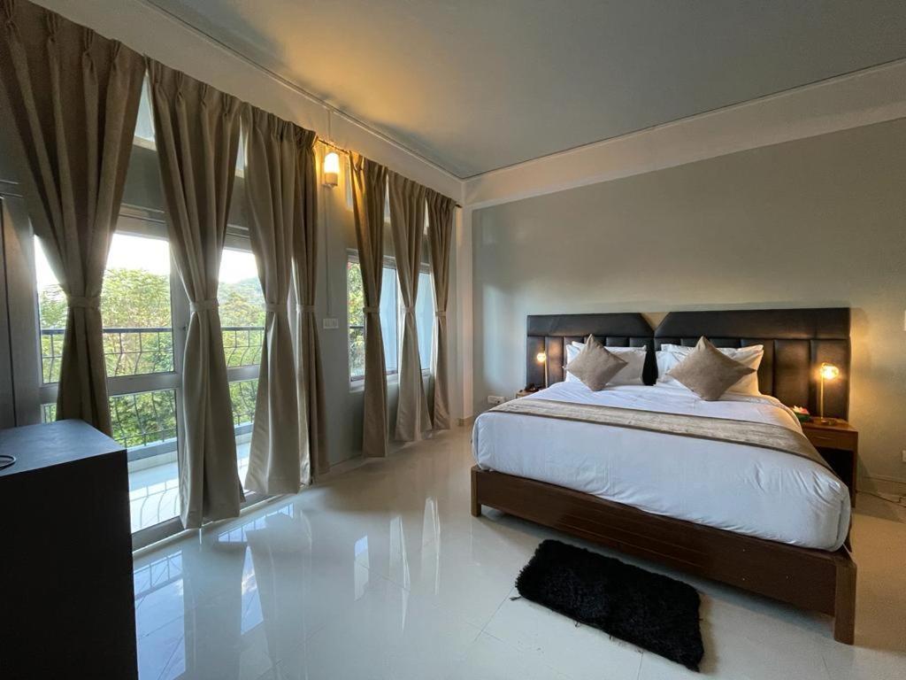 La Colline Resort Kohima 外观 照片