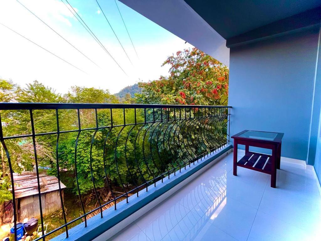 La Colline Resort Kohima 外观 照片