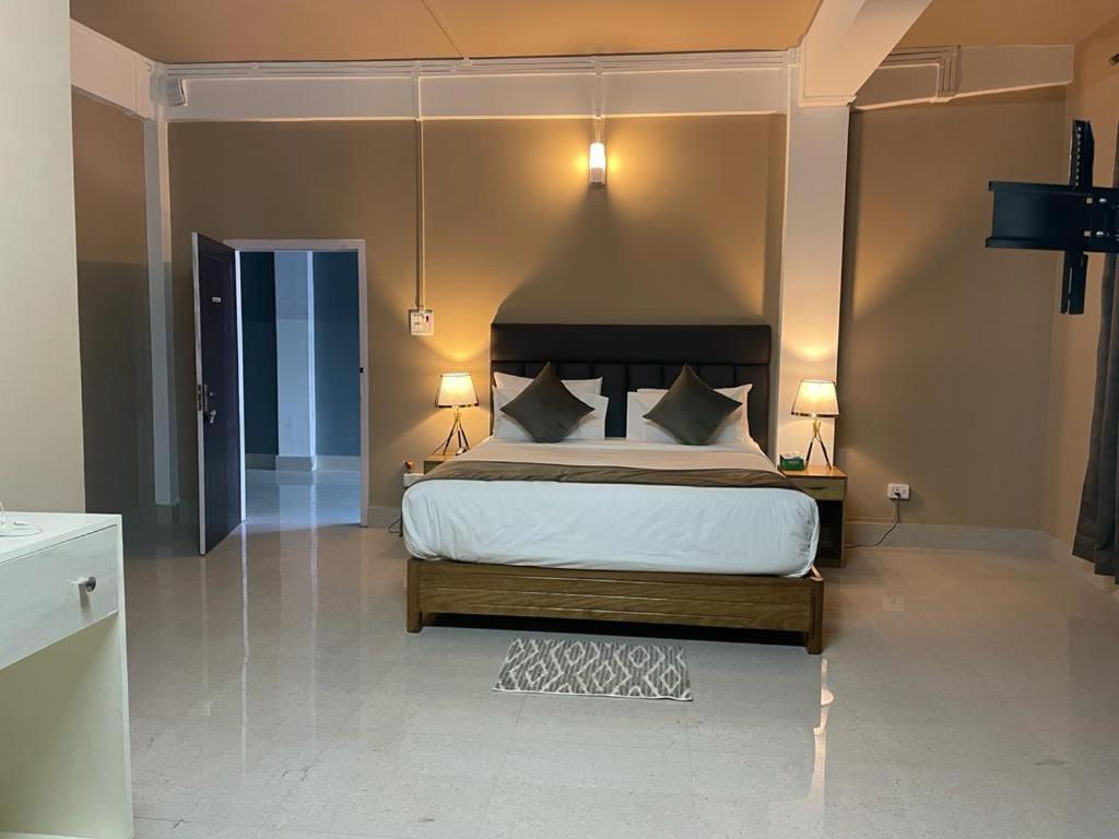 La Colline Resort Kohima 外观 照片