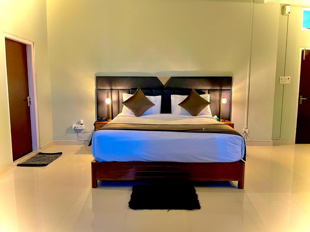 La Colline Resort Kohima 外观 照片